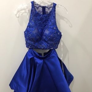 Ellie Wilde short, royal blue two piece dress!